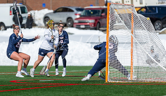 University of New Hampshire vs #25 University of Connecticut Women’s Lacrosse Game 2022_2022-02-27_02-34-32_IM1D8016_@TimCardew_2022