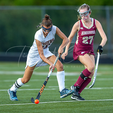 Ipswich vs Newburyport Varsity Field Hockey Game 2022_AB5W4276