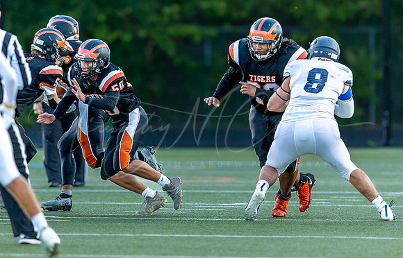 Ipswich vs Lynnfield Varsity Football Game 2022_2022-09-23_06-31-41_AB5W6413_@TimCardew_2022