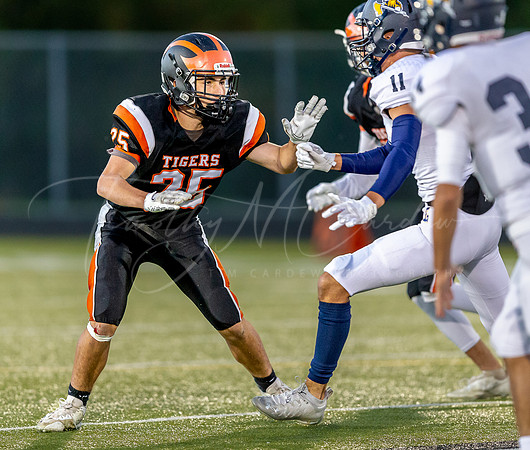 Ipswich vs Lynnfield Varsity Football Game 2022_2022-09-23_06-42-21_AB5W6535_@TimCardew_2022