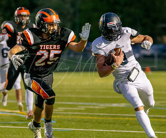 Ipswich vs Lynnfield Varsity Football Game 2022_2022-09-23_06-52-49_DT7T2383_@TimCardew_2022