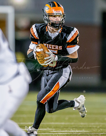 Ipswich vs Lynnfield Varsity Football Game 2022_2022-09-23_07-16-00_AB5W6681_@TimCardew_2022