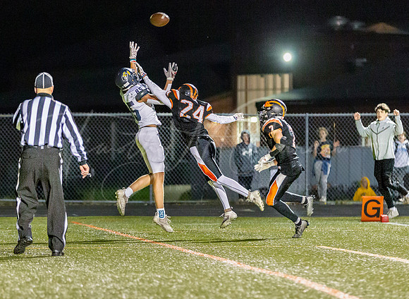 Ipswich vs Lynnfield Varsity Football Game 2022_2022-09-23_08-46-34_DT7T2782_@TimCardew_2022