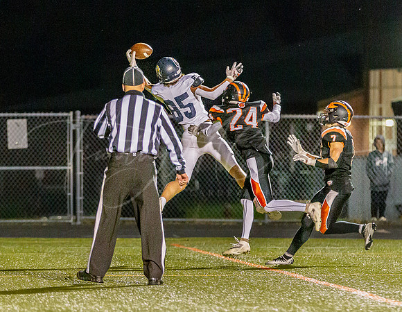 Ipswich vs Lynnfield Varsity Football Game 2022_2022-09-23_08-46-34_DT7T2784_@TimCardew_2022
