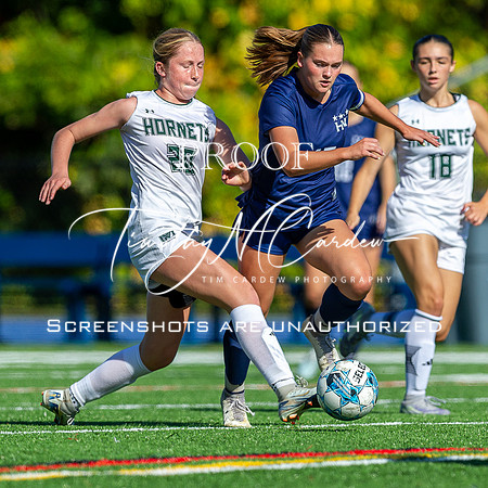 Hamilton-Wenham vs Manchester-Essex Girls Soccer 2025_2025-09-27_10-08-22_DT7T7936_@TimCardew_2025