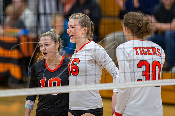 Ipswich vs Beverly Girls HS Volleyball Game 2022_2022-10-17_05-35-42_AB5W1698_@TimCardew_2022