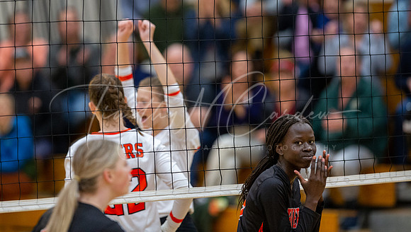 Ipswich vs Beverly Girls HS Volleyball Game 2022_2022-10-17_05-40-54_AB5W1761_@TimCardew_2022