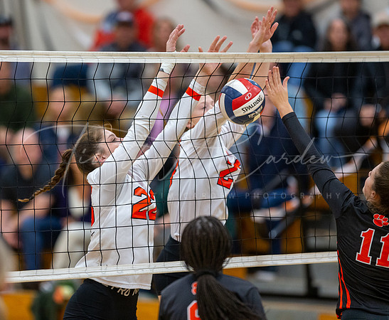 Ipswich vs Beverly Girls HS Volleyball Game 2022_2022-10-17_05-44-04_AB5W1786_@TimCardew_2022
