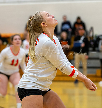Ipswich vs Beverly Girls HS Volleyball Game 2022_2022-10-17_05-52-10_DT7T7360_@TimCardew_2022