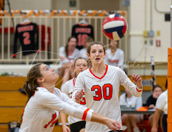 Ipswich vs Beverly Girls HS Volleyball Game 2022_2022-10-17_05-58-58_DT7T7479_@TimCardew_2022