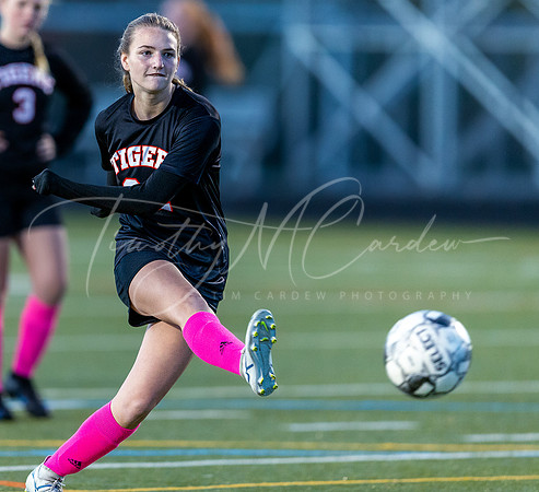 Ipswich vs Rockport Girls Varsity Soccer 2022_2022-10-19_05-57-01_AB5W1961_@TimCardew_2022
