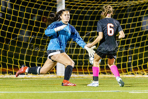 Ipswich vs Rockport Girls Varsity Soccer 2022_2022-10-19_06-44-51_AB5W2172_@TimCardew_2022