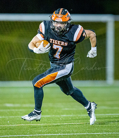 Ipswich vs Pentucket Varsity Football Game 2022_2022-10-21_06-33-18_DT7T8406_@TimCardew_2022