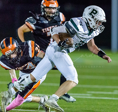 Ipswich vs Pentucket Varsity Football Game 2022_2022-10-21_06-59-47_DT7T8627_@TimCardew_2022