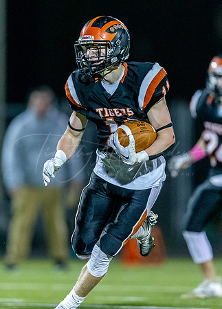 Ipswich vs Pentucket Varsity Football Game 2022_2022-10-21_07-29-17_DT7T8912_@TimCardew_2022