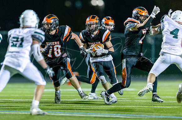 Ipswich vs Pentucket Varsity Football Game 2022_2022-10-21_07-30-40_DT7T8938_@TimCardew_2022