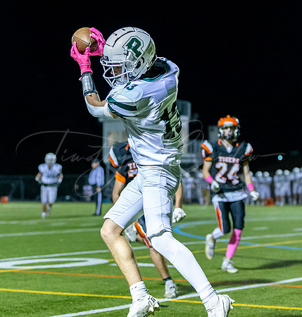 Ipswich vs Pentucket Varsity Football Game 2022_2022-10-21_07-39-47_AB5W2596_@TimCardew_2022