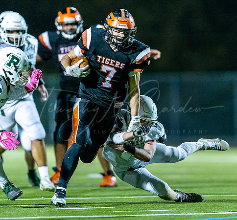 Ipswich vs Pentucket Varsity Football Game 2022_2022-10-21_07-54-41_DT7T9261_@TimCardew_2022