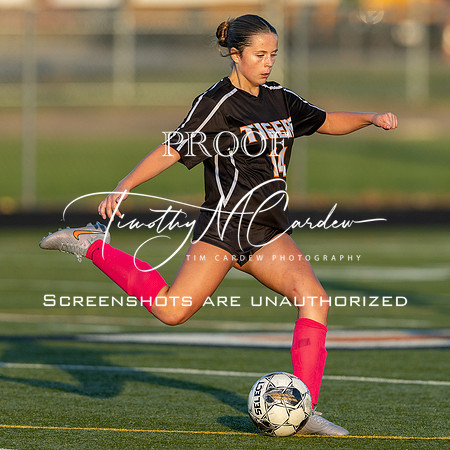 Ipswich vs Amesbury Girls Soccer 2025_2025-10-23_05-02-40_1K7A9440_@TimCardew_2025