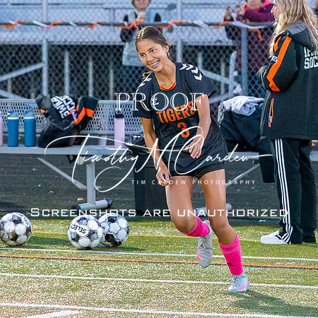 Ipswich vs Amesbury Girls Soccer 2025_2025-10-23_05-48-24_AB5W2548_@TimCardew_2025