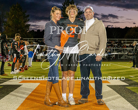 Ipswich Football vs Amesbury Senior Night 2025_2025-10-24_06-09-00_IM1D2726_@TimCardew_2025