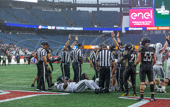 St. John’s Prep Football vs Springfield Central MA D1 Super Bowl 2022_2022-12-03_02-08-45_AB5W7956_@TimCardew_2022