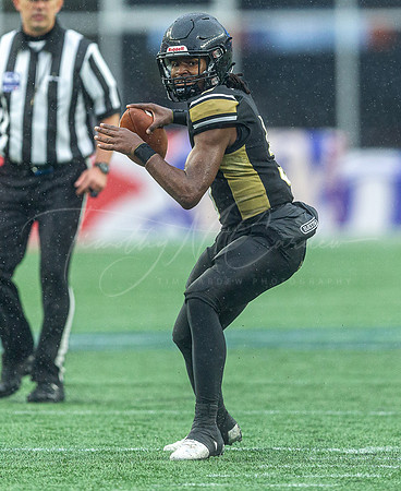 St. John’s Prep Football vs Springfield Central MA D1 Super Bowl 2022_2022-12-03_02-20-46_DT7T2839_@TimCardew_2022