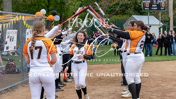 Ipswich vs Hamilton-Wenham Girls HS Varsity Softball Game 2026_2026-05-13_05-43-26_311A7005_@TimCardew_2026