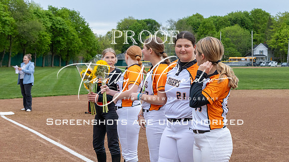 Ipswich vs Hamilton-Wenham Girls HS Varsity Softball Game 2026_2026-05-13_05-43-47_311A7010_@TimCardew_2026