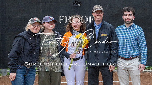 Ipswich vs Hamilton-Wenham Girls HS Varsity Softball Game 2026_2026-05-13_05-44-06_311A7016_@TimCardew_2026