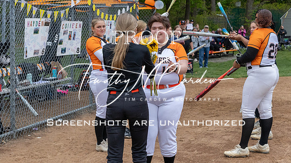 Ipswich vs Hamilton-Wenham Girls HS Varsity Softball Game 2026_2026-05-13_05-44-26_311A7022_@TimCardew_2026