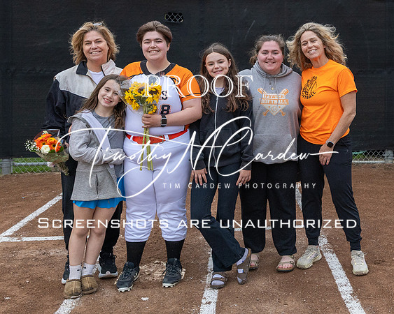 Ipswich vs Hamilton-Wenham Girls HS Varsity Softball Game 2026_2026-05-13_05-45-41_311A7032_@TimCardew_2026-2