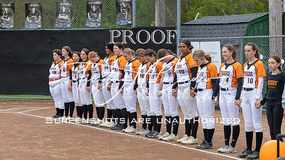 Ipswich vs Hamilton-Wenham Girls HS Varsity Softball Game 2026_2026-05-13_05-48-19_311A7084_@TimCardew_2026
