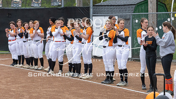 Ipswich vs Hamilton-Wenham Girls HS Varsity Softball Game 2026_2026-05-13_05-49-11_311A7087_@TimCardew_2026