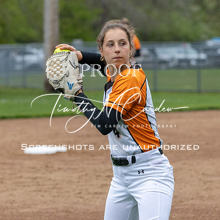 Ipswich vs Hamilton-Wenham Girls HS Varsity Softball Game 2026_2026-05-13_05-53-24_311A7100_@TimCardew_2026