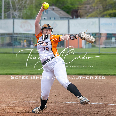 Ipswich vs Hamilton-Wenham Girls HS Varsity Softball Game 2026_2026-05-13_06-01-59_311A7153_@TimCardew_2026