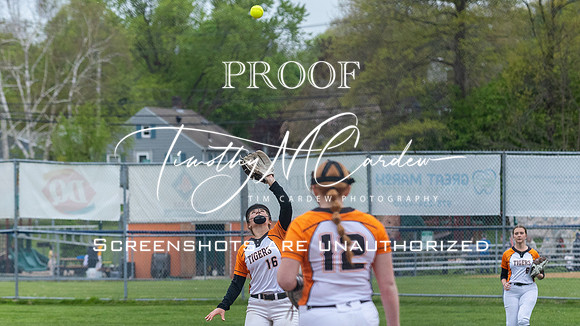 Ipswich vs Hamilton-Wenham Girls HS Varsity Softball Game 2026_2026-05-13_06-02-03_311A7167_@TimCardew_2026