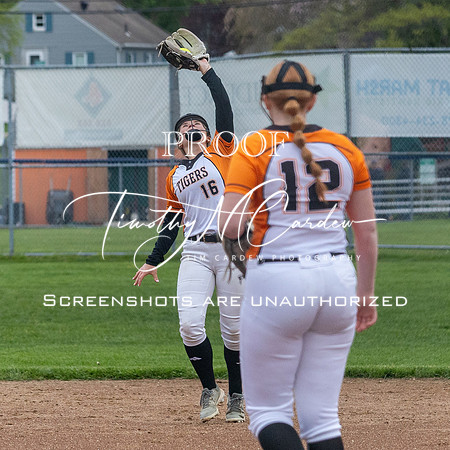 Ipswich vs Hamilton-Wenham Girls HS Varsity Softball Game 2026_2026-05-13_06-02-04_311A7168_@TimCardew_2026