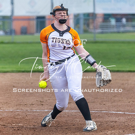 Ipswich vs Hamilton-Wenham Girls HS Varsity Softball Game 2026_2026-05-13_06-28-40_311A7200_@TimCardew_2026