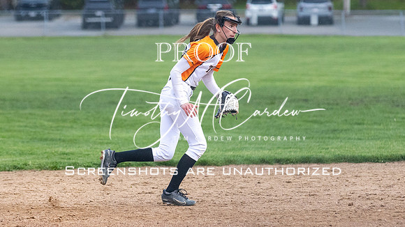 Ipswich vs Hamilton-Wenham Girls HS Varsity Softball Game 2026_2026-05-13_06-29-39_311A7217_@TimCardew_2026