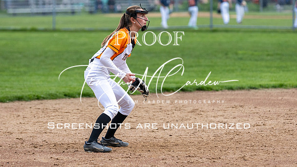 Ipswich vs Hamilton-Wenham Girls HS Varsity Softball Game 2026_2026-05-13_06-34-17_311A7304_@TimCardew_2026