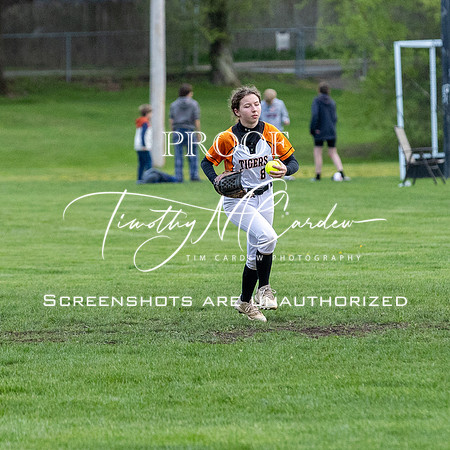 Ipswich vs Hamilton-Wenham Girls HS Varsity Softball Game 2026_2026-05-13_06-40-02_311A7341_@TimCardew_2026