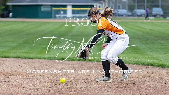 Ipswich vs Hamilton-Wenham Girls HS Varsity Softball Game 2026_2026-05-13_07-07-18_311A7430_@TimCardew_2026