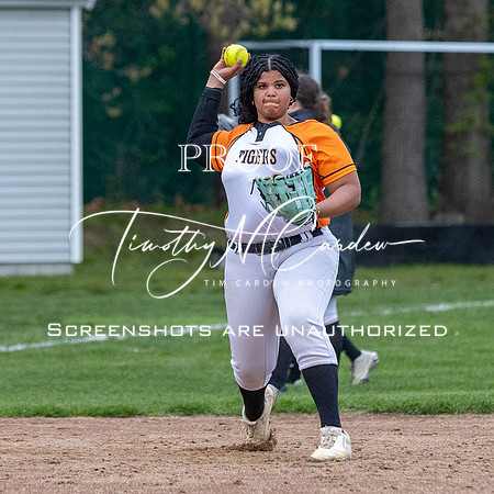 Ipswich vs Hamilton-Wenham Girls HS Varsity Softball Game 2026_2026-05-13_07-07-28_311A7473_@TimCardew_2026