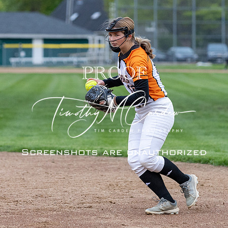 Ipswich vs Hamilton-Wenham Girls HS Varsity Softball Game 2026_2026-05-13_07-07-32_311A7489_@TimCardew_2026