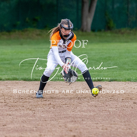 Ipswich vs Hamilton-Wenham Girls HS Varsity Softball Game 2026_2026-05-13_07-07-36_311A7501_@TimCardew_2026