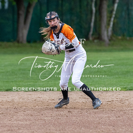 Ipswich vs Hamilton-Wenham Girls HS Varsity Softball Game 2026_2026-05-13_07-07-37_311A7505_@TimCardew_2026