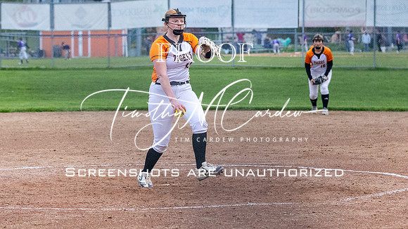 Ipswich vs Hamilton-Wenham Girls HS Varsity Softball Game 2026_2026-05-13_07-09-16_311A7543_@TimCardew_2026