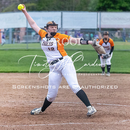 Ipswich vs Hamilton-Wenham Girls HS Varsity Softball Game 2026_2026-05-13_07-09-37_311A7571_@TimCardew_2026