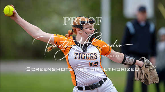 Ipswich vs Hamilton-Wenham Girls HS Varsity Softball Game 2026_2026-05-13_05-59-14_1K7A7886_@TimCardew_2026